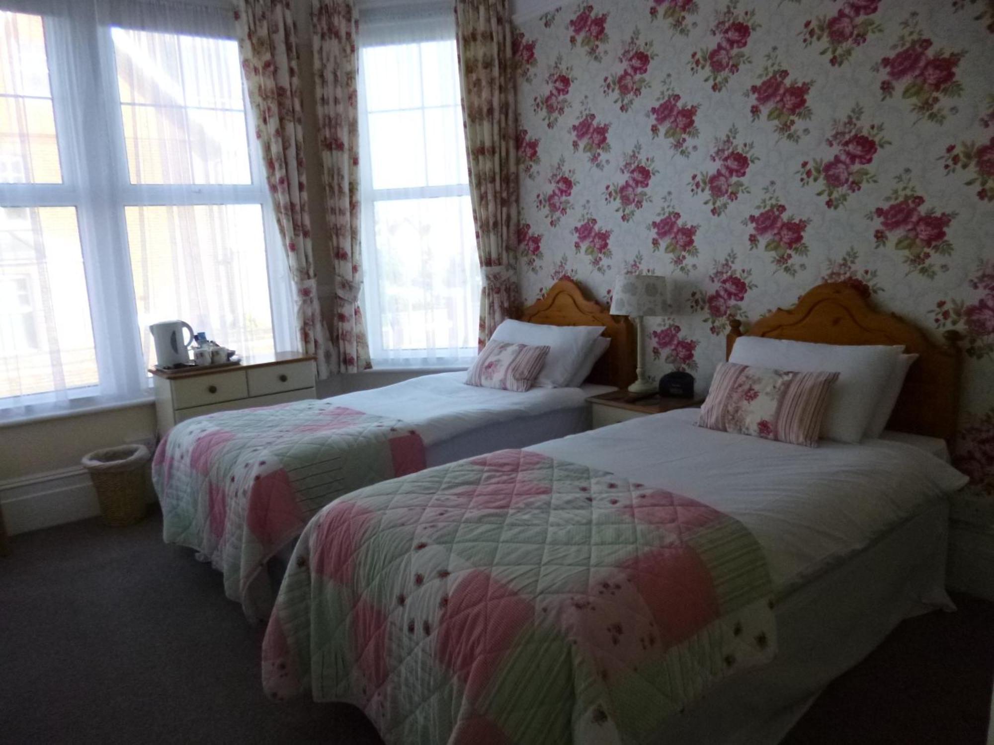 Beamsley Lodge B&B Eastbourne Phòng bức ảnh